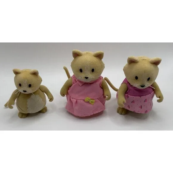 Li'l Woodzeez Whiskerelli Cat Family Figures - Picture 1 of 2